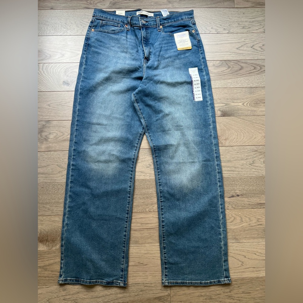 NWT Levi Strauss Signature Heritage High Rise Loose Straight jeans.